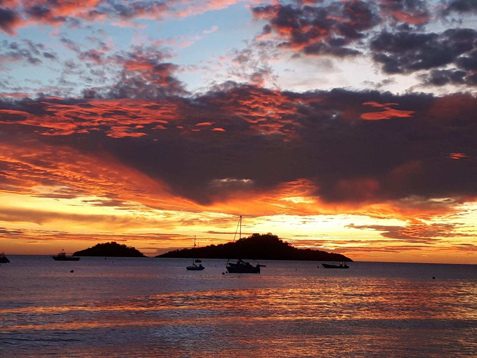 Vacances Bien Etre Guadeloupe Bouillante Exterior foto